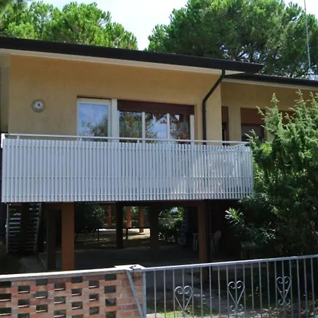 Apartment Ideal Getaway Flat For Six With Parking Bibione